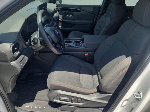 New 2026 Honda Pilot Sport image 24