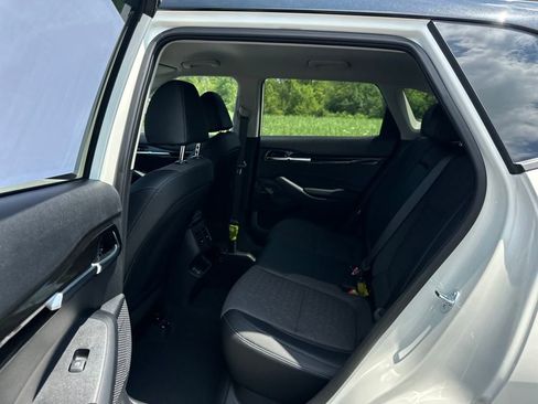 New 2026 Kia Seltos S image 13