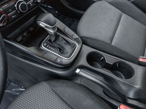 Used 2023 Kia Soul LX w/ LX Technology Package image 10