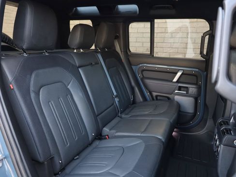 Used 2022 Land Rover Defender 110 X-Dynamic HSE AWD/4WD image 23