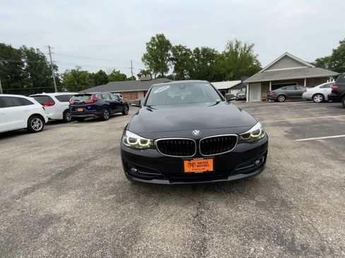 Used 2018 BMW 330i Gran Turismo xDrive AWD/4WD image 3