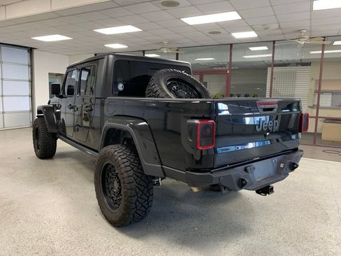 Used 2023 Jeep Gladiator Sport AWD/4WD image 5