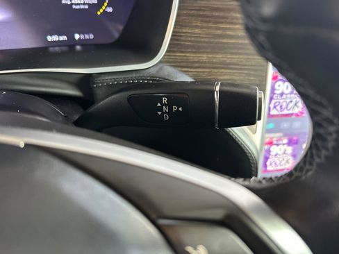 Used 2015 Tesla Model S 70D image 23