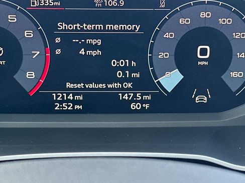 Used 2025 Audi Q3 2.0T Premium w/ Convenience Package image 26