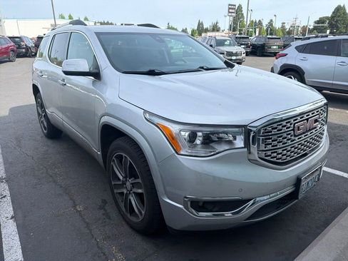 Used 2018 GMC Acadia Denali w/ Technology Package AWD/4WD image 1