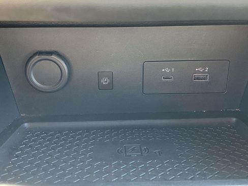 Used 2025 Nissan Pathfinder SL FWD image 30