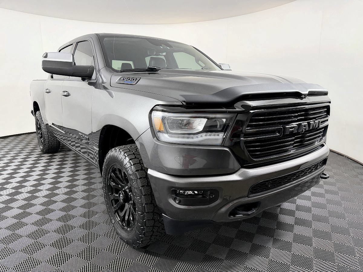 Used 2023 RAM 1500 Laramie AWD/4WD image 5
