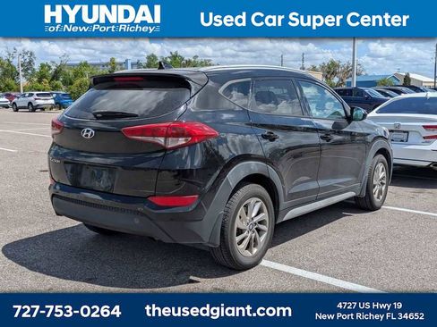 Used 2018 Hyundai Tucson SEL image 3