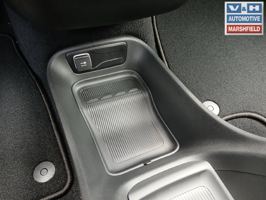 New 2027 Chrysler Pacifica Select FWD image 24