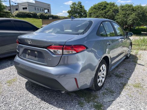 Used 2025 Toyota Corolla LE image 9