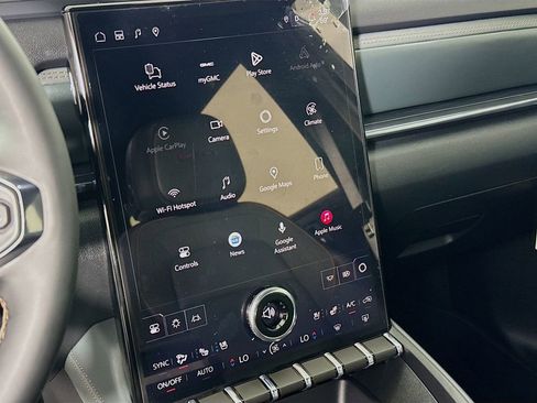 New 2026 GMC Terrain AT4 w/ Convenience Package III image 16