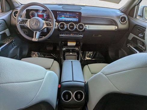 New 2026 Mercedes-Benz GLB 250 image 13