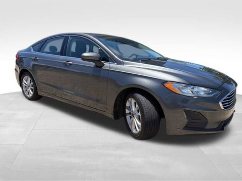 Used 2019 Ford Fusion SE FWD image 9