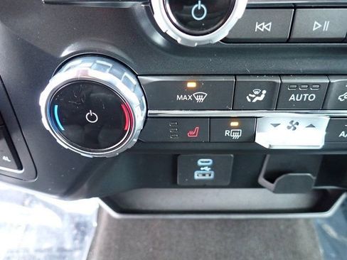 Used 2022 Ford F150 XLT w/ Equipment Group 302A High image 25