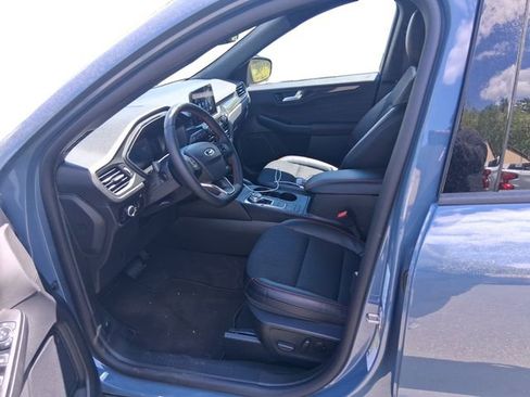 Used 2023 Honda CR-V Sport image 10