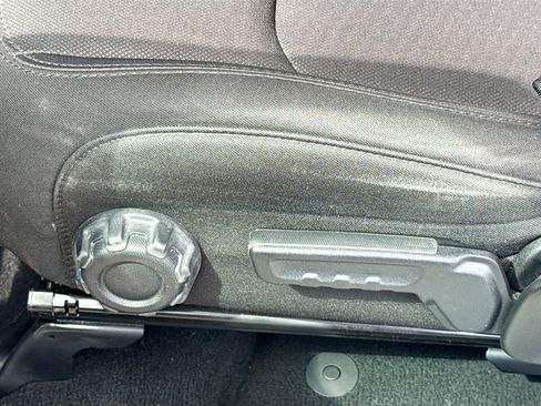 Used 2023 Jeep Wrangler Sport image 37