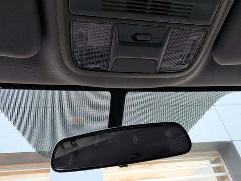 Used 2019 Honda CR-V LX image 8