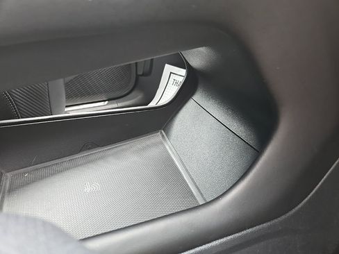 Used 2024 Volkswagen Atlas Cross Sport SE AWD/4WD image 73