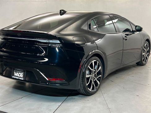 Used 2026 Toyota Prius Plug-In Hybrid w/ Limited Premium Package FWD image 6