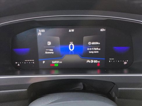 Certified 2022 Volkswagen Tiguan SE R-Line image 11