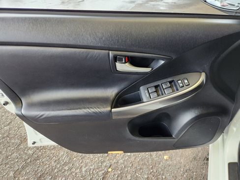 Used 2013 Toyota Prius Persona Series image 11