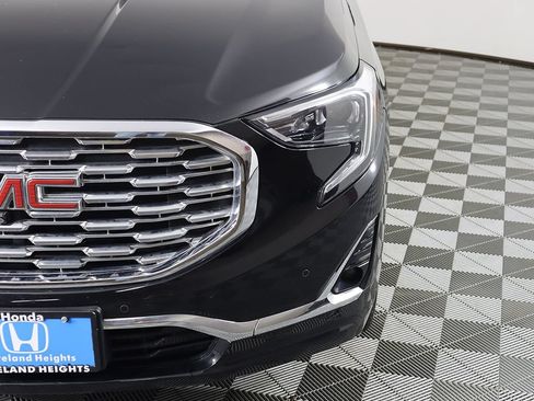 Used 2020 GMC Terrain Denali w/ Denali Premium Package AWD/4WD image 18