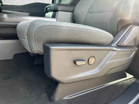 New 2026 Ford F250 XLT w/ FX4 Off-Road Package image 4