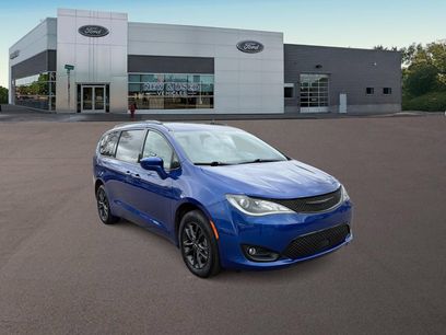 Used 2020 Chrysler Pacifica Touring-L