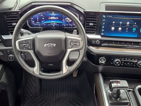 Used 2024 Chevrolet Silverado 1500 LT Trail Boss AWD/4WD image 26