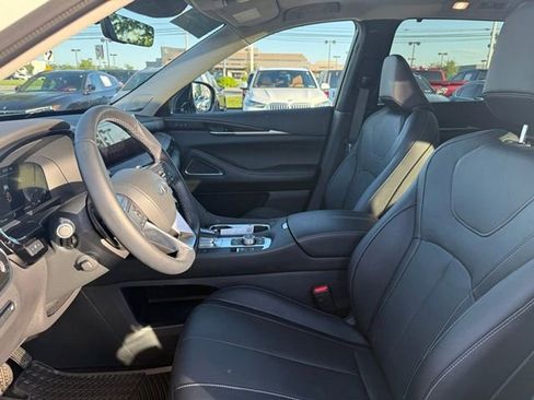 Certified 2024 INFINITI QX60 Sensory w/ Cargo Package AWD/4WD image 8