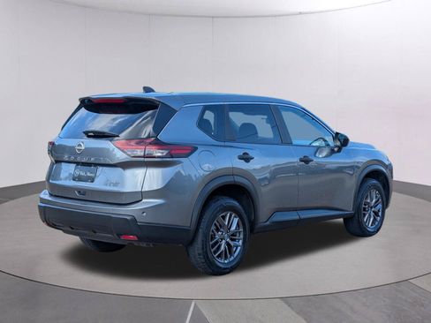 Used 2024 Nissan Rogue S AWD/4WD image 5
