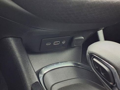 Used 2022 Chevrolet Malibu LT image 13