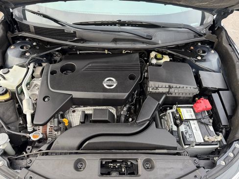 Used 2014 Nissan Altima 2.5 SV image 37