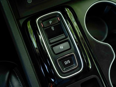 Used 2023 Honda Pilot Touring image 30