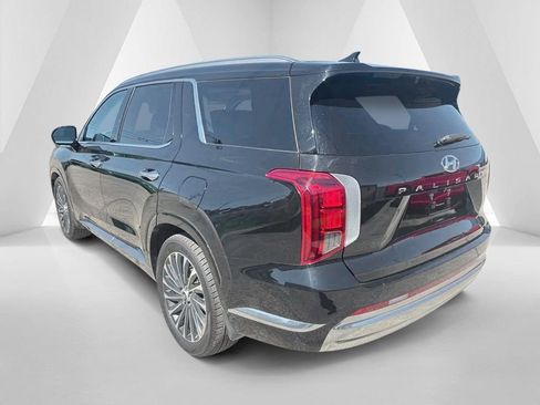 Used 2024 Hyundai Palisade Calligraphy image 5