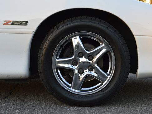 Used 1997 Chevrolet Camaro Z28 w/ Preferred Equipment Group 2 image 9