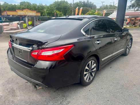 Used 2017 Nissan Altima 2.5 SV FWD image 5