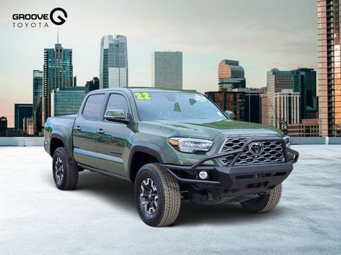Used 2022 Toyota Tacoma TRD Off-Road AWD/4WD image 7
