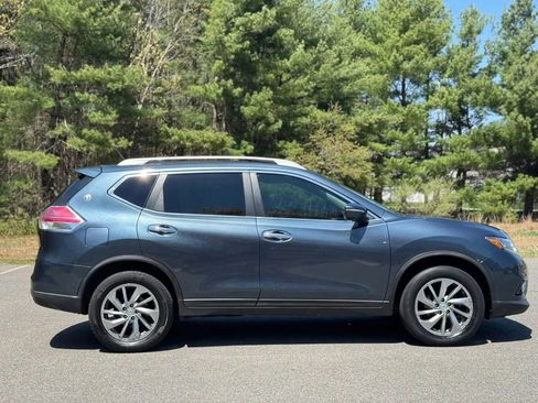 Used 2014 Nissan Rogue SL w/ SL Premium Package AWD/4WD image 5