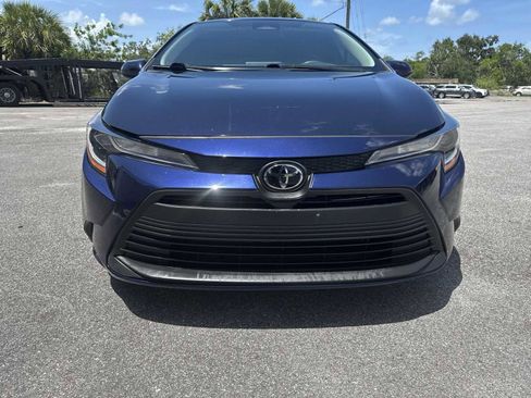 Used 2023 Toyota Corolla LE FWD image 9