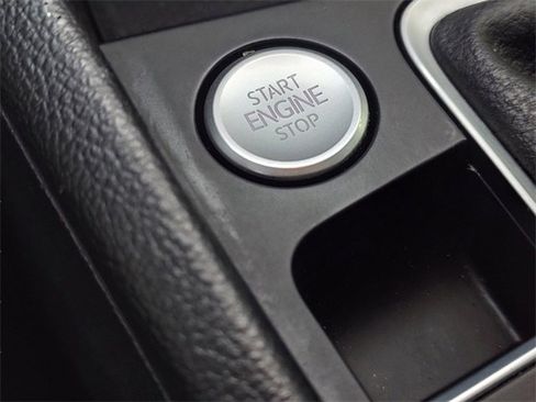 Used 2024 Volkswagen Jetta SEL image 27