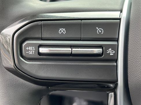 Used 2024 Chevrolet Colorado LT w/ LT Convenience Package III image 25