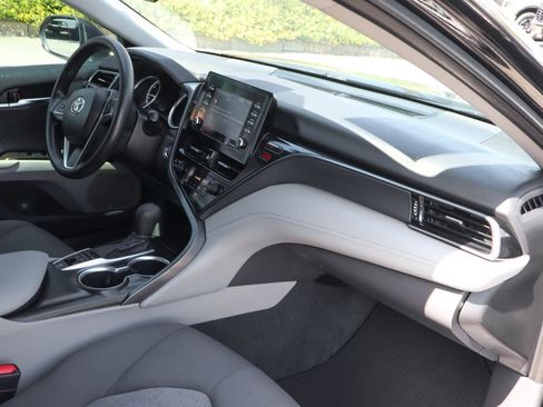 Used 2023 Toyota Camry LE image 42