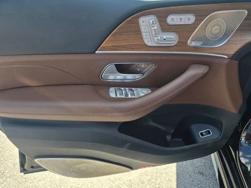 Used 2024 Mercedes-Benz GLS 450 4MATIC image 22