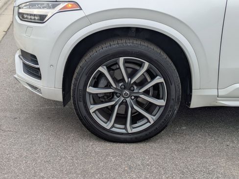 Used 2018 Volvo XC90 T6 Momentum w/ Convenience Package image 34