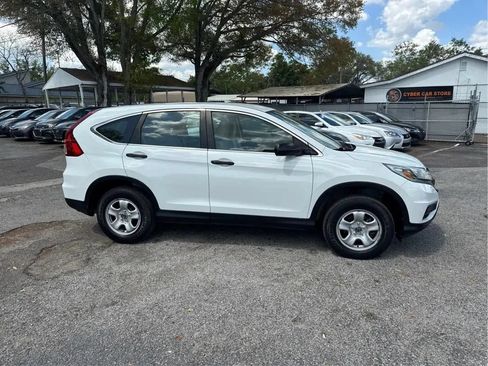 Used 2015 Honda CR-V LX image 2