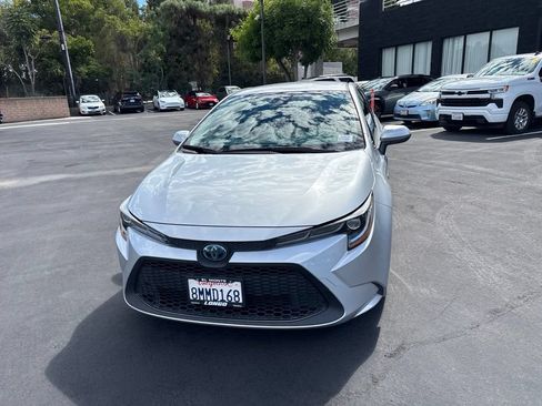 Used 2020 Toyota Corolla LE w/ Carpet Mat Package (TMS) FWD image 9