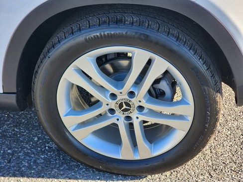 Used 2019 Mercedes-Benz GLA 250 4MATIC image 15