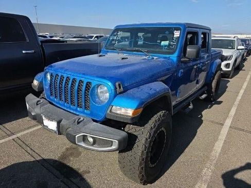 Used 2022 Jeep Gladiator Sport AWD/4WD image 2