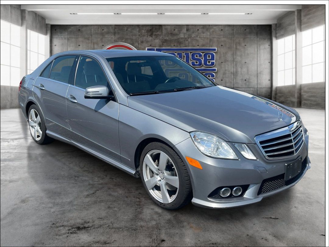 Used 2010 Mercedes-Benz E 350 4MATIC Sedan image 3